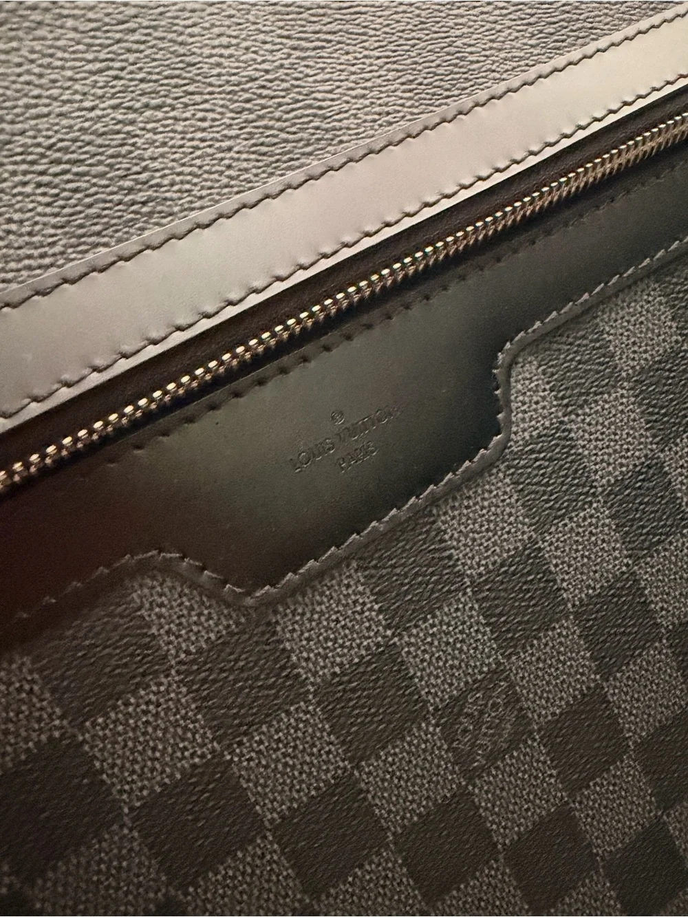 100% AUTHENTIC Louis Vuitton Damier Graphite Pégase 65